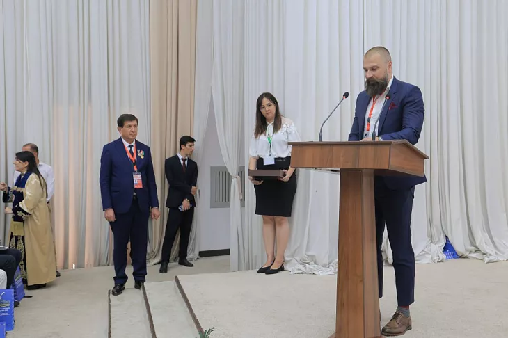 Руководитель Медбио Павел Федураев стал «Почетным профессором» Бухарского государственного мединститута им. Абу Али ибн Сино |  2