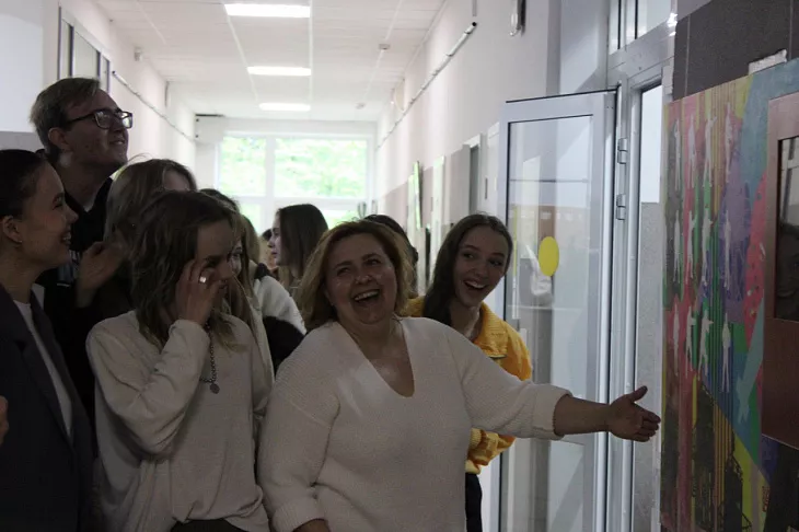 В БФУ им. И. Канта открылась выставка творческих работ преподавателей дизайна |  8