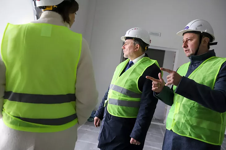 Строительство кампуса, трансформация образования и высокотехнологичные проекты: БФУ им. И. Канта посетил замминобрнауки РФ Дмитрий Афанасьев |  3
