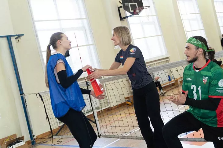 В БФУ им.&nbsp;И.&nbsp;Канта состоялся товарищеский матч по&nbsp;волейболу сидя |  2