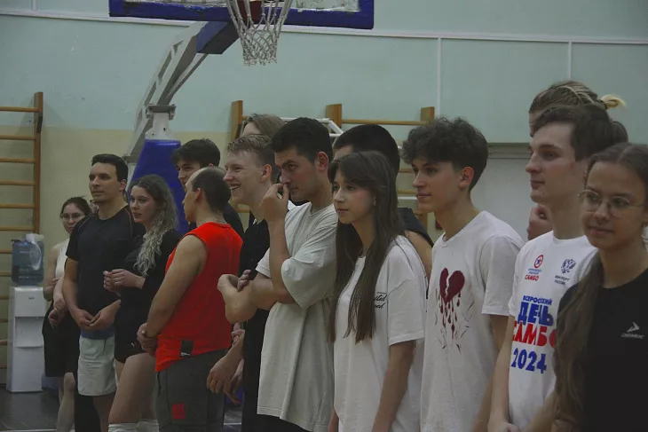 В Институте высоких технологий БФУ им. И. Канта прошли соревнования по волейболу |  3