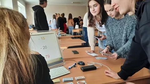В БФУ прошел турнир предпринимательской игры «Я в деле!»