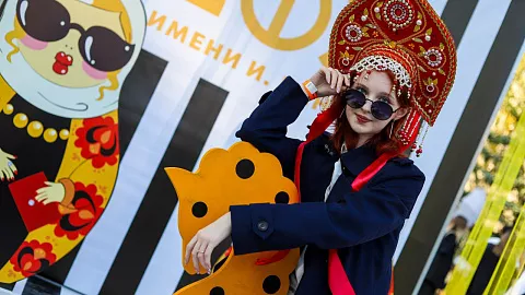 «Объединяем мир в одном языке»: в онлайн-интенсиве по русскому языку участвуют 100 стран