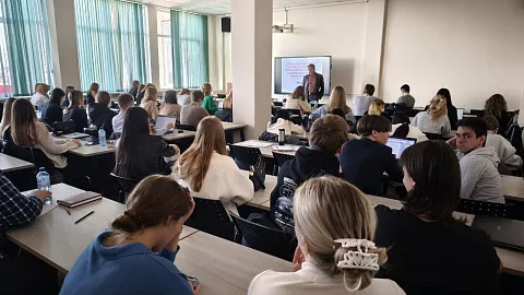 Доцент БФУ им. И. Канта Андрей Прозоров прочитал лекцию об истории становления российской государственности