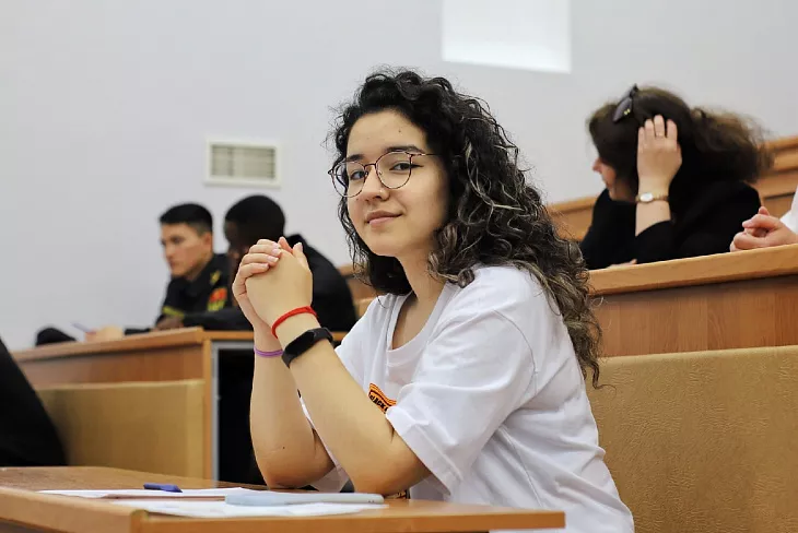 В БФУ отпраздновали Международный день русского языка |  5