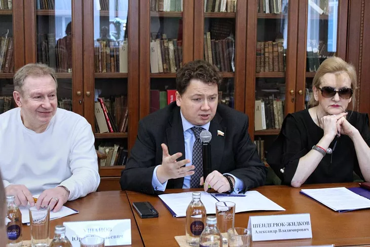 В БФУ прошло первое заседание попечительского совета Института управления и территориального развития |  1