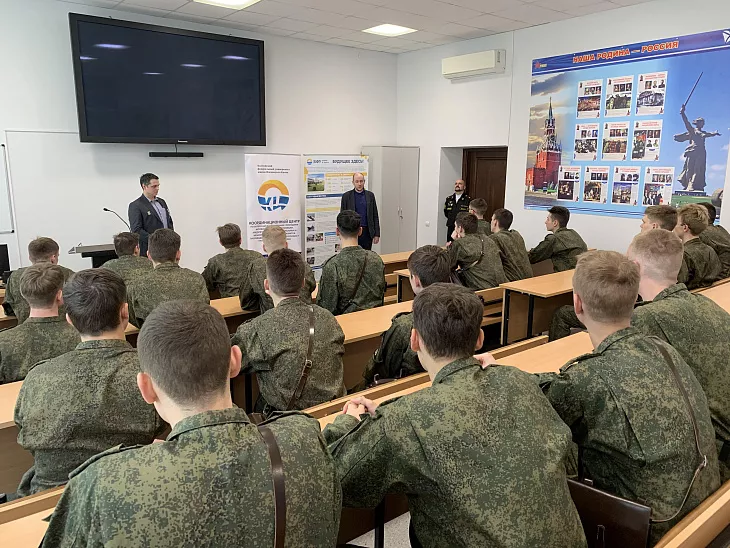 В Военно-учебном центре состоялся «Открытый диалог»  |  3