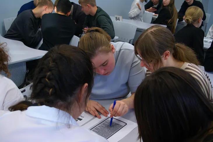 Интернет-трюки разоблачены: студенты БФУ им. И. Канта помогают школьникам защитить себя |  2