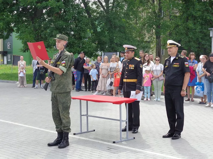 Студенты ВУЦ БФУ первого набора приступили к завершающему этапу военной подготовки  |  1