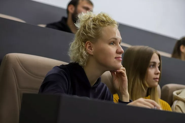 Эксперт «Матч ТВ» Сергей Лапочкин провел семинар в БФУ им. И. Канта о карьере в спортивных медиа |  1