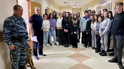 Транспортные полицейские организовали для студентов БФУ практико-ориентированное занятие