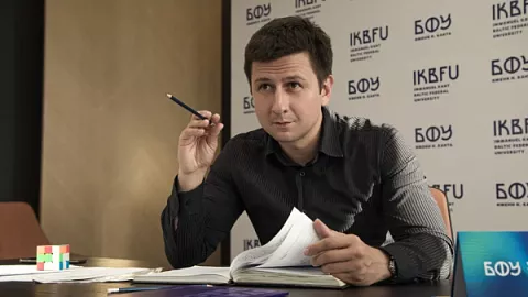 Поздравление и. о. ректора Максима Демина с Днем преподавателя высшей школы