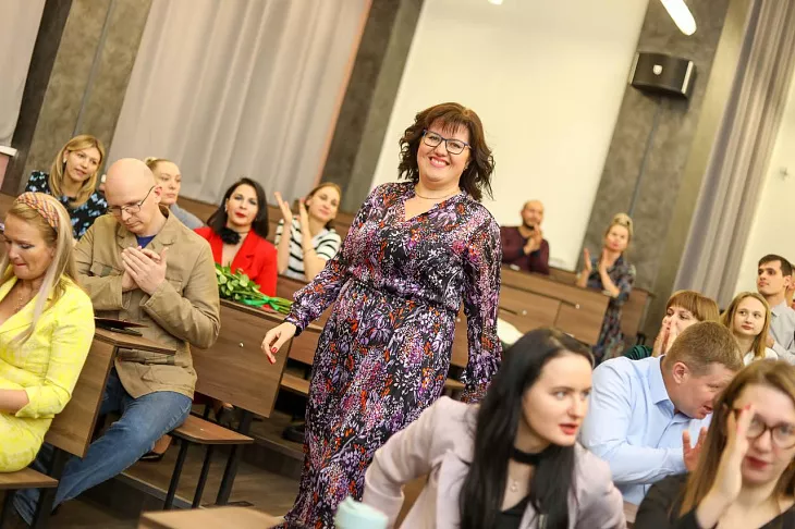 В БФУ вручили дипломы выпускникам программы профессиональной переподготовки «Экскурсоведение» |  2