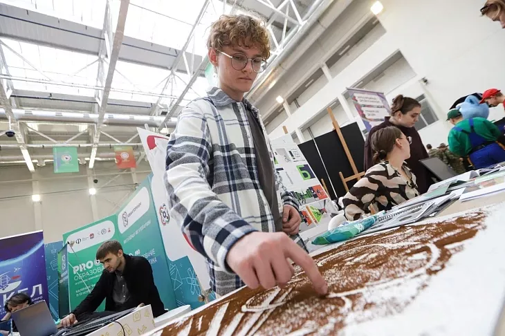 Медицина, управление, ИТ, педагогика: как БФУ им. И. Канта представлен на крупнейшей в регионе выставке образования |  2