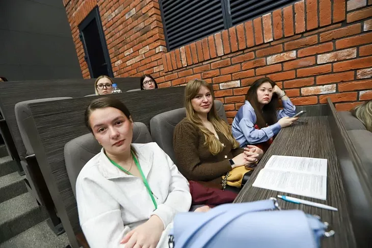 Форум «Янтарный берег-2026»: в&nbsp;БФУ им.&nbsp;И.&nbsp;Канта обсудили инновационные технологии в&nbsp;терапии |  5