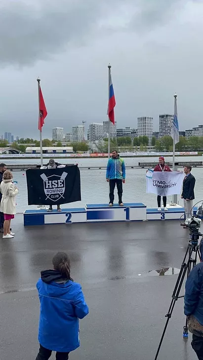 Студент БФУ им. И. Канта одержал победу на первом этапе Студенческой гребной лиги  |  1