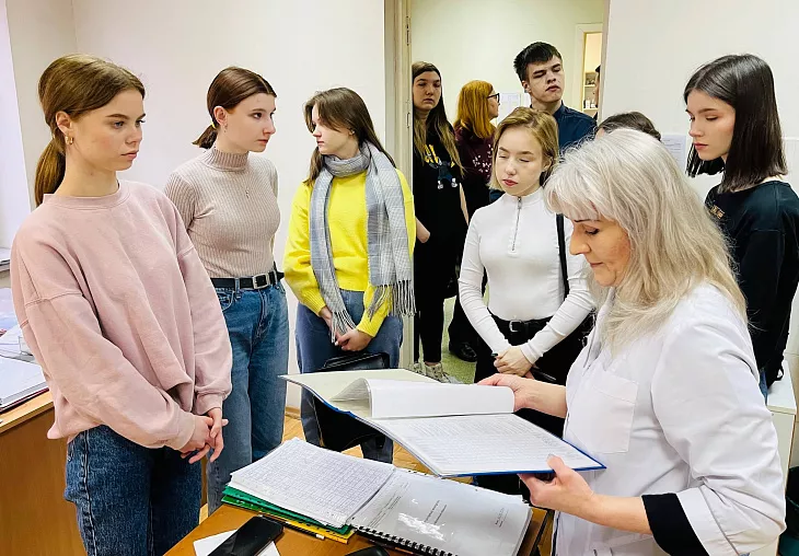 Для будущих техников-лаборантов из&nbsp;БФУ провели занятие по&nbsp;профориентации |  2