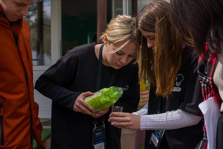 Молодые ученые БФУ приняли участие в&nbsp;организации обучающей смены «Просто о&nbsp;науке!» для&nbsp;школьников  |  3