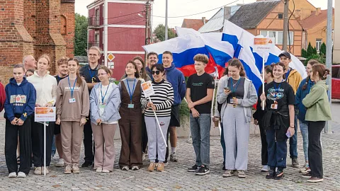 Необычный День флага: студенты калининградских вузов объединились на&nbsp;тимбилдинге под&nbsp;российским триколором