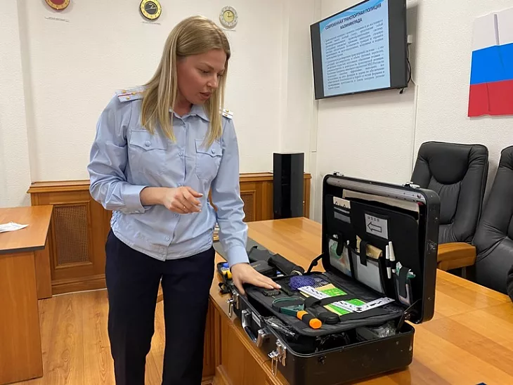 Транспортные полицейские организовали для студентов БФУ практико-ориентированное занятие |  1