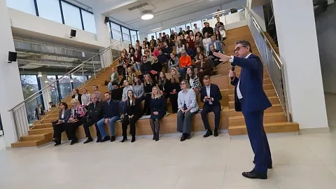 Ключевая ставка, ценовая стабильность и инфляция: советник Председателя Банка России прочитал лекцию для студентов БФУ им. И. Канта 