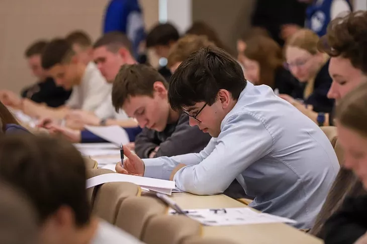 «Диктант Победы» в&nbsp;БФУ им.&nbsp;И.&nbsp;Канта собрал более двухсот участников |  12