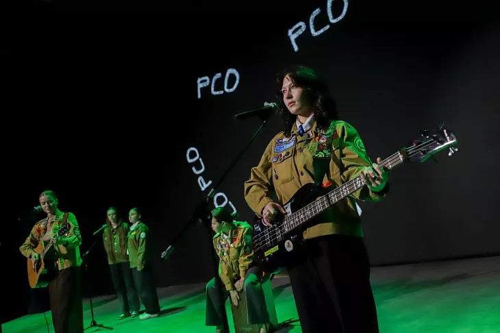 В БФУ им. И. Канта объявили лучший студенческий отряд и вручили знамя ректора |  3