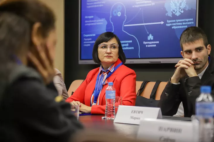 На международную олимпиаду в БФУ им. И. Канта приехали преподаватели-русисты из 11 стран |  5