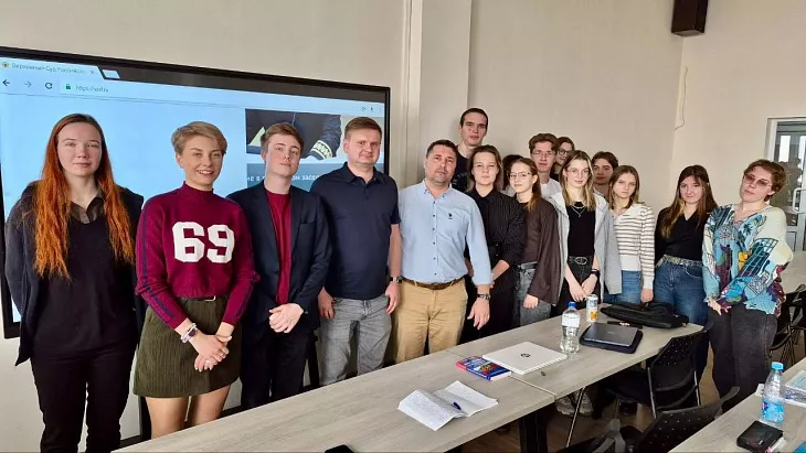 В Высшей школе права прошла лекция федерального судьи |  1