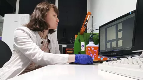 Ученые БФУ создали инновационные покрытия для&nbsp;ортопедических имплантатов, способные выделять оксид азота