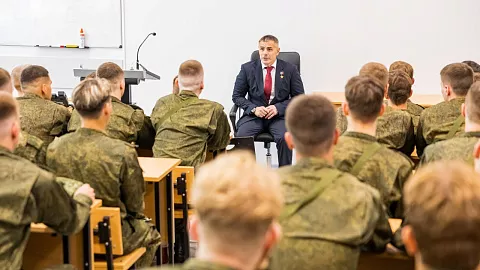 Герой России провел антитеррористический урок для&nbsp;студентов Военного учебного центра БФУ