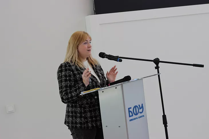 Завершилась акселерационная программа «Карьерный компас»: стратегическая сессия, диалог с&nbsp;работодателями и&nbsp;награждение лучших |  1