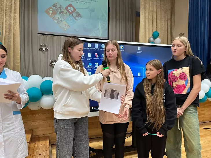 БФУ провел мастер-классы по спасению жизни для школьников Зеленоградска |  1
