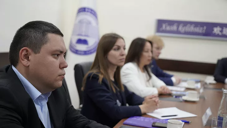 Делегация БФУ принимает участие в трехсторонней встрече в Самарканде |  2