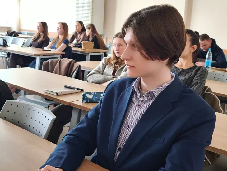 Паспорт как&nbsp;символ России: студенты БФУ изучили историю и&nbsp;защиту главного документа гражданина |  1