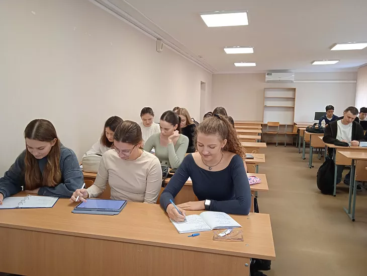 Студенты Высшей школы бизнеса и предпринимательства БФУ приняли участие в VII Статистическом диктанте |  2