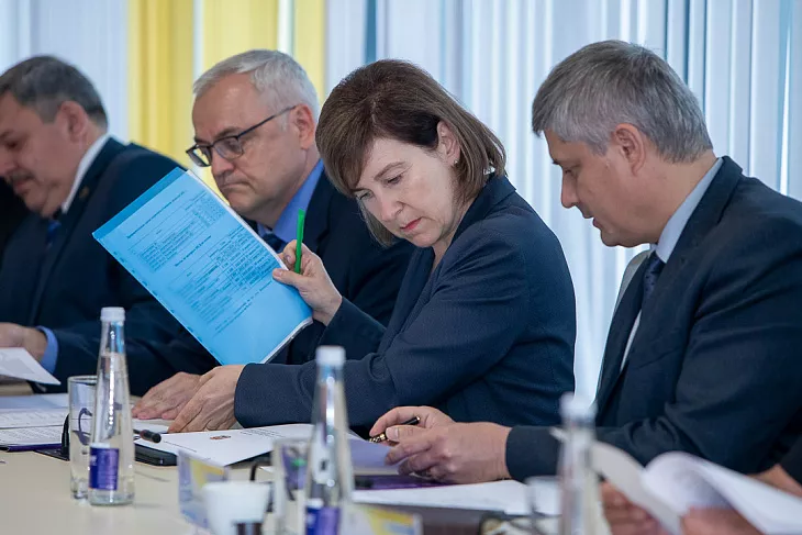 Руководители ведущих вузов региона обсудили меры поддержки студентов |  2