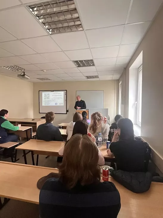 В Высшей школе коммуникации и&nbsp;креативных индустрий обсудили феномен информационной войны |  2