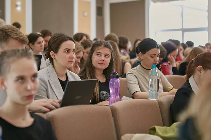 В БФУ состоялась Международная научно-практическая конференция «Манипуляции и социум: язык, сознание, культура» |  8