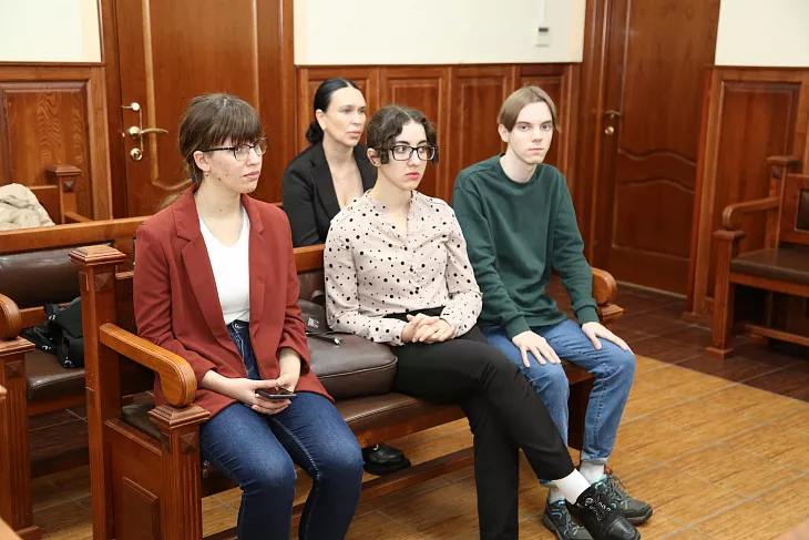 Для студентов-юристов прошли практико-ориентированные занятия в судах |  2