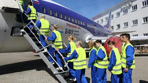 Авиационный учебный центр БФУ им. И. Канта приглашает на курсы бортпроводника