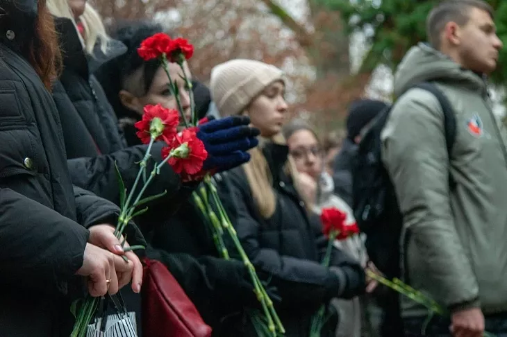 Студенты и сотрудники университета приняли участие в памятной акции, приуроченной ко Дню Неизвестного Солдата |  9