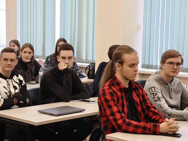 Доцент БФУ им. И. Канта Андрей Прозоров прочитал лекцию об истории становления российской государственности |  2