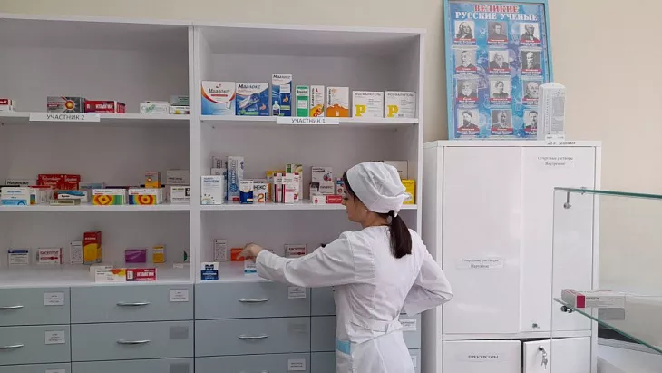 Студенты Медицинского колледжа проходят демоэкзамен по фармацевтике |  4
