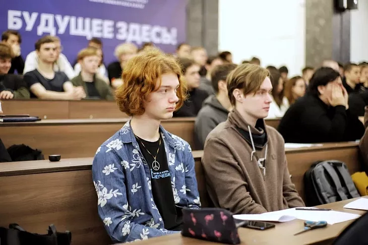 В БФУ открылась мемориальная конференция к 200-летию Густава Кирхгоффа |  7