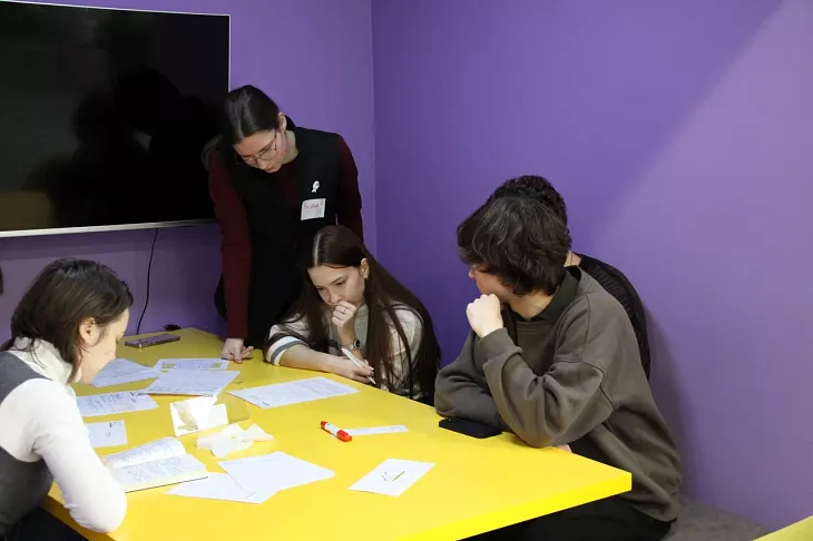 Студенты БФУ сыграли в «Ключевую ставку» вместе с Центральным банком РФ |  6