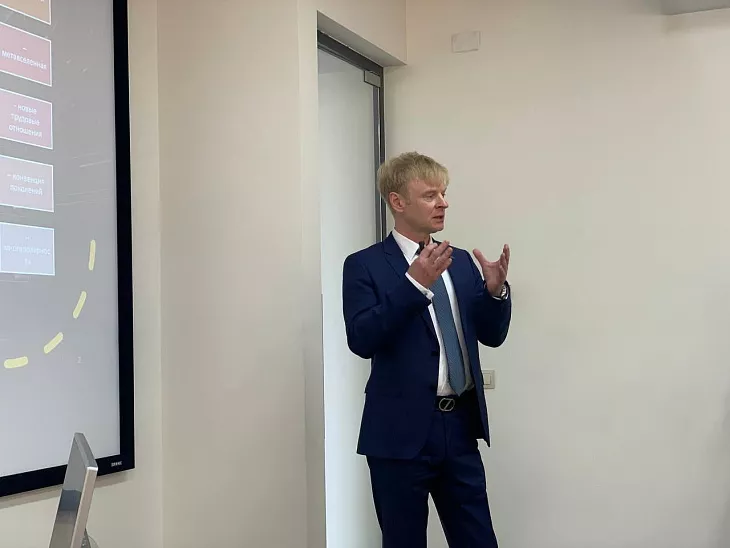 Александр Федоров выступил с открытой лекцией в Российско-Армянском университете |  4