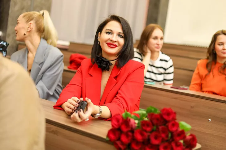 В БФУ вручили дипломы выпускникам программы профессиональной переподготовки «Экскурсоведение» |  8