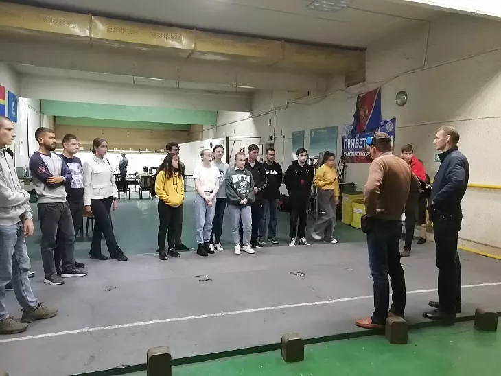         Активисты общественного центра «Волонтеры Победы БФУ» и студенты университета провели турнир по стрельбе |  3
