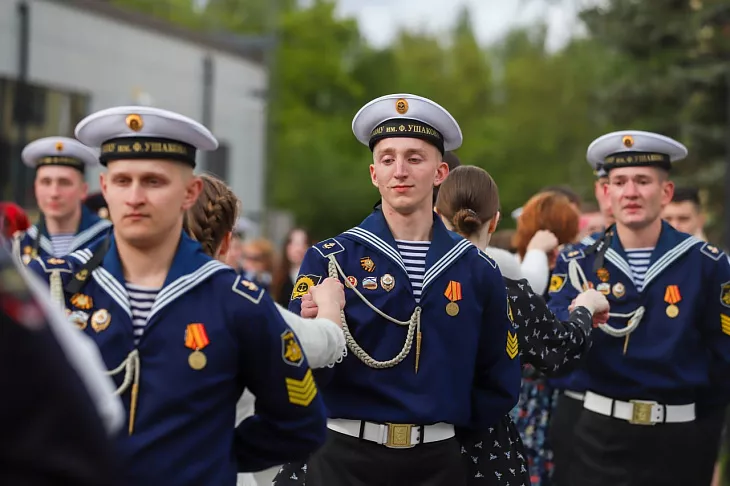 «Вальс Победы» в БФУ им. И. Канта исполнили 118 студентов и курсантов Калининградской области |  21
